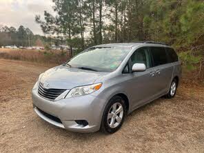 Toyota Sienna 7-Passenger V6 FWD