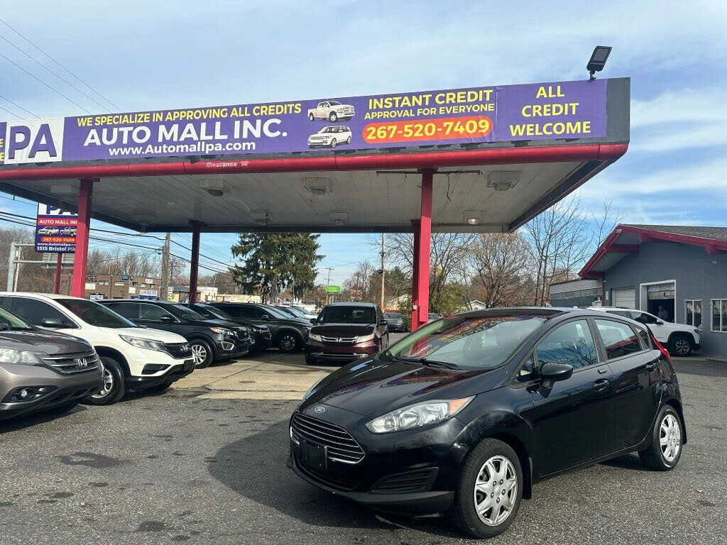 2016 Ford Fiesta S Hatchback