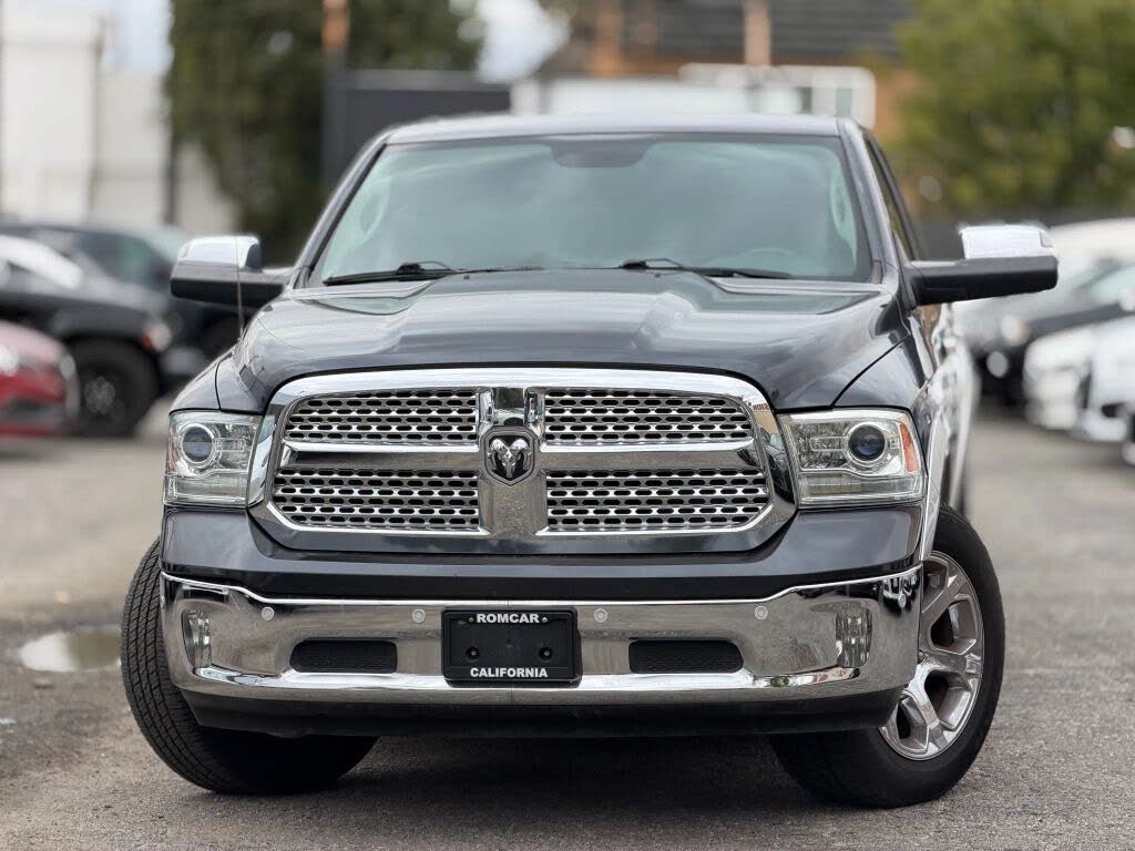 2016 RAM 1500 Laramie Crew Cab 4WD