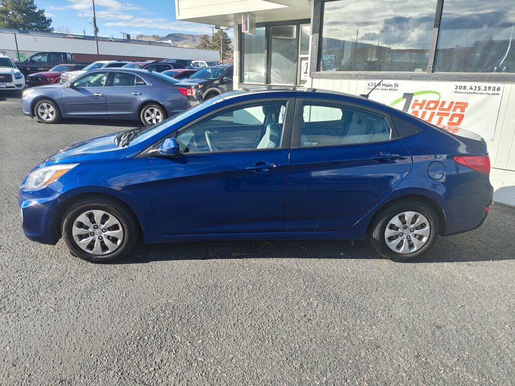 2017 Hyundai Accent SE Sedan FWD