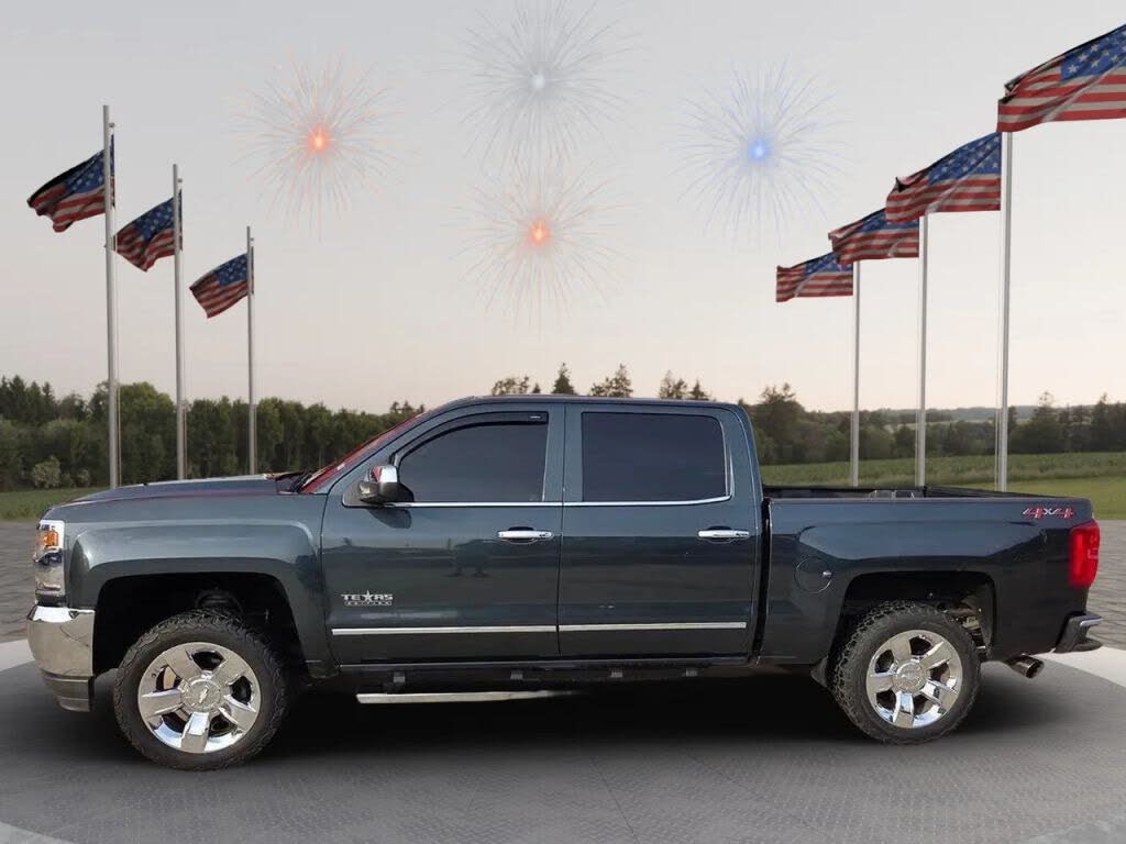 2018 Chevrolet Silverado 1500 LTZ Crew Cab 4WD