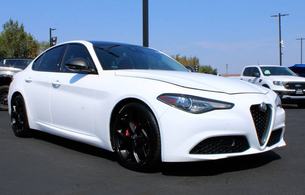 2019 Alfa Romeo Giulia Ti Sport RWD