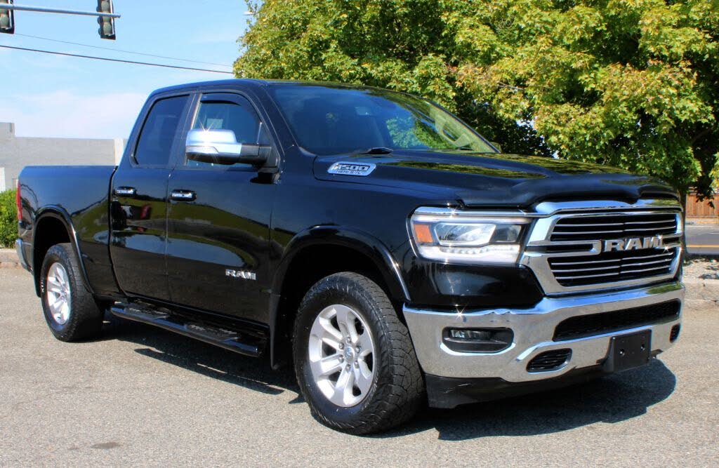 2019 RAM 1500 Laramie Quad Cab 4WD