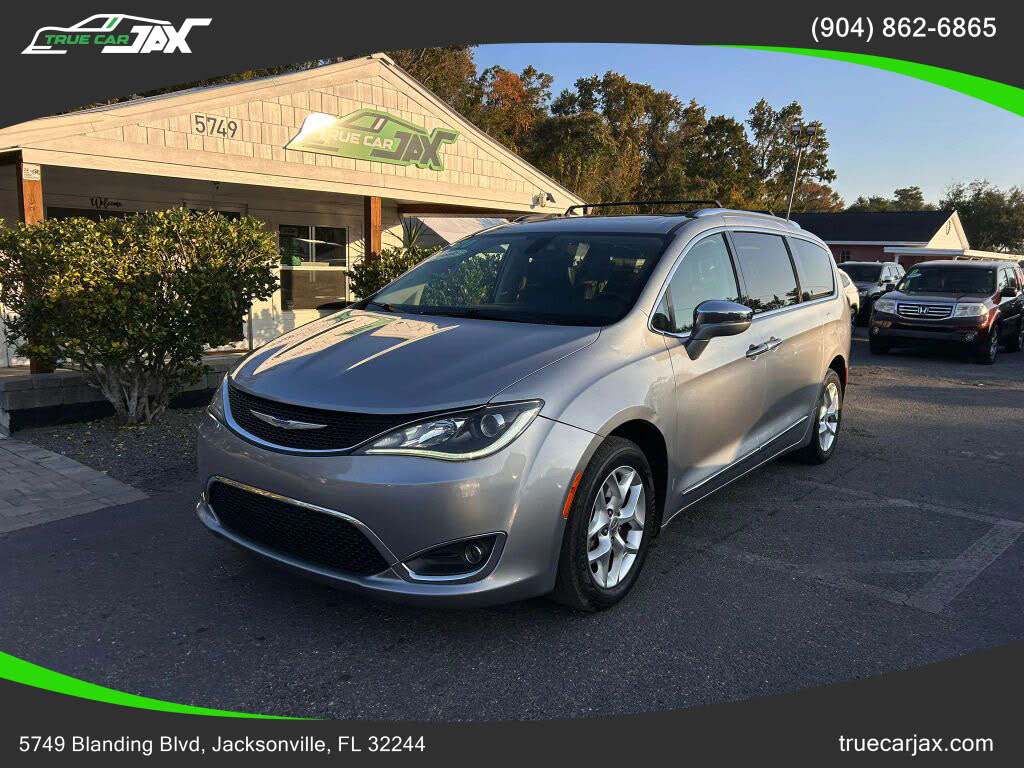 2020 Chrysler Pacifica Limited FWD