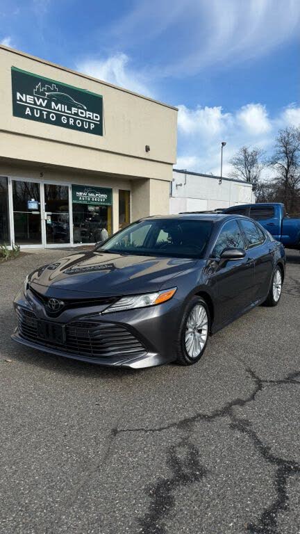 2020 Toyota Camry XLE FWD