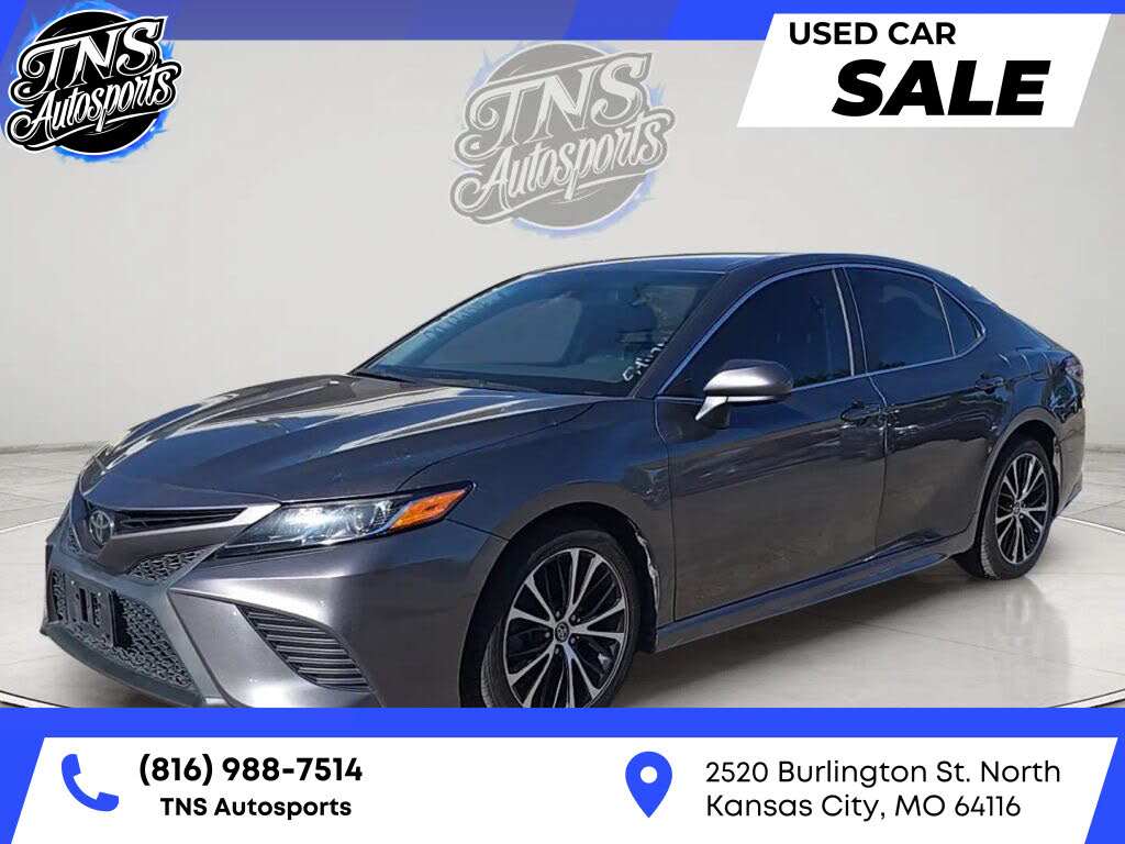 2020 Toyota Camry SE FWD