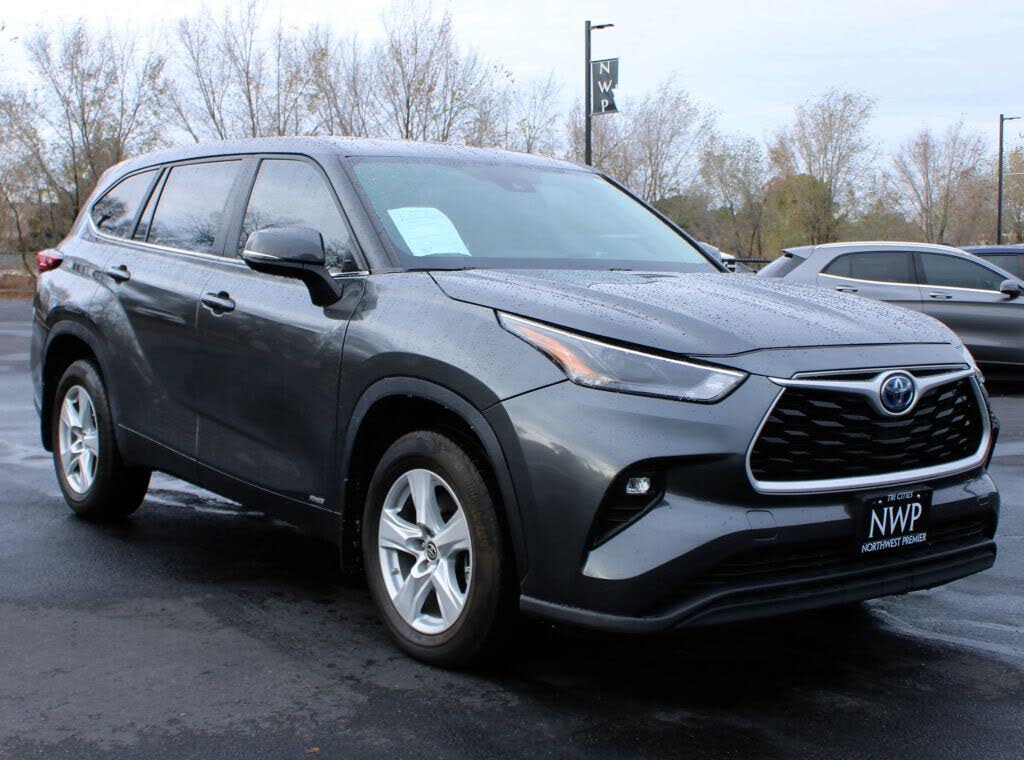 2023 Toyota Highlander Hybrid LE AWD