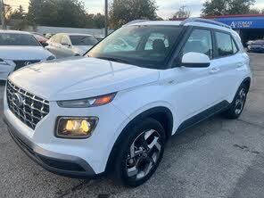 Hyundai Venue SEL FWD