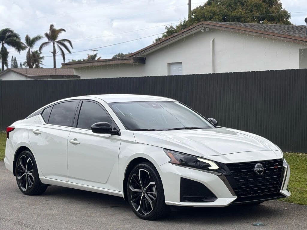 2024 Nissan Altima 2.5 SR FWD