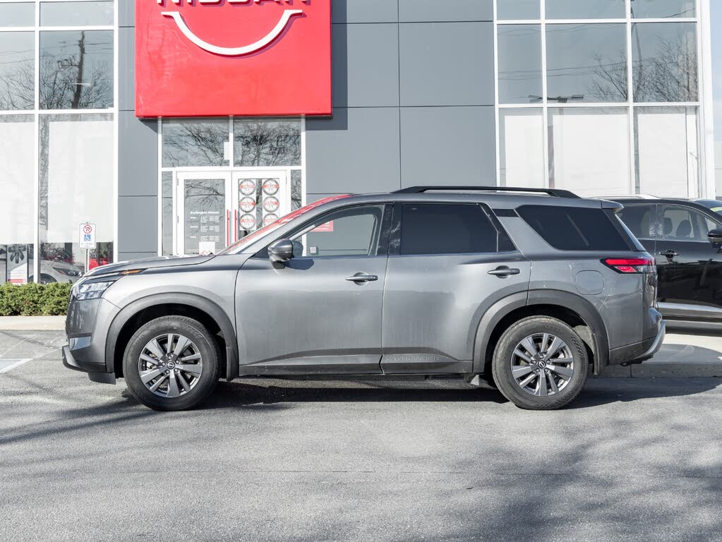 2024 Nissan Pathfinder SV 4WD