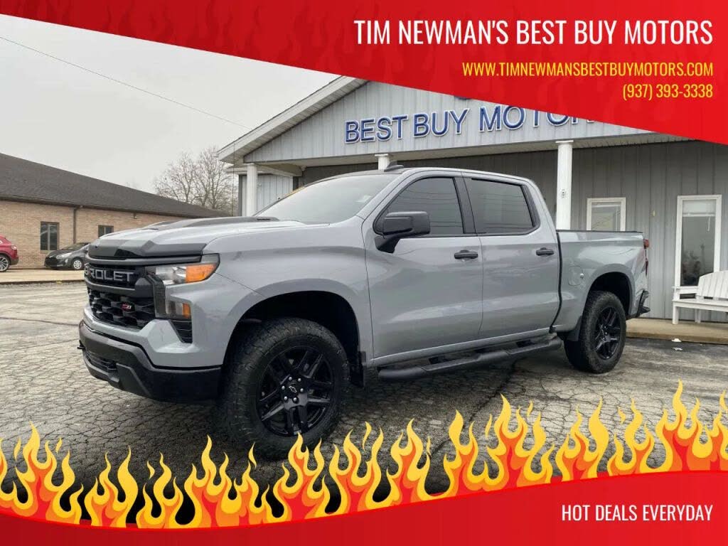 2025 Chevrolet Silverado 1500 Custom Trail Boss Crew Cab 4WD