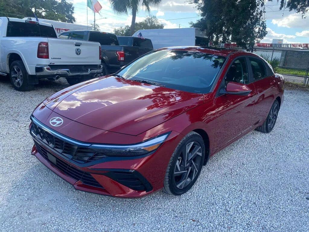 2025 Hyundai Elantra Limited FWD