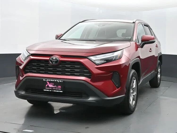 2025 Toyota RAV4 XLE AWD
