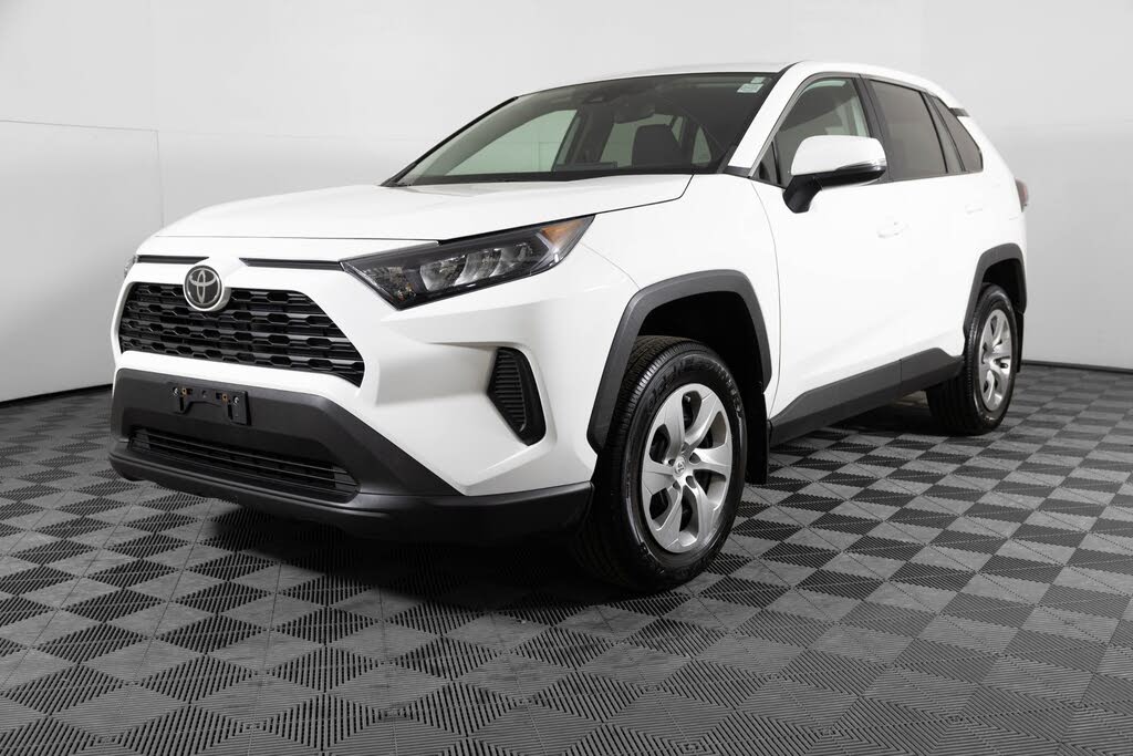 Toyota RAV4 LE FWD 2022