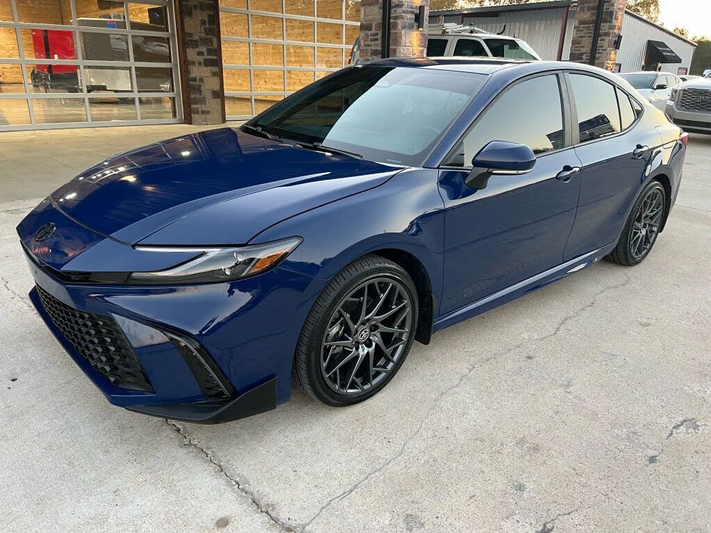 2025 Toyota Camry XSE FWD