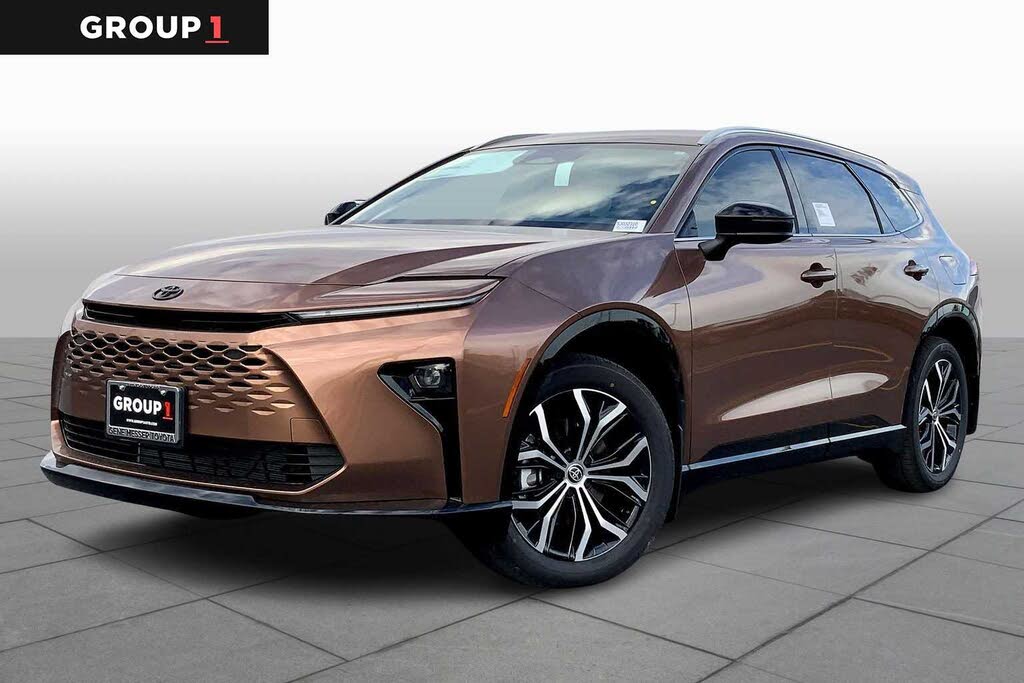 2025 Toyota Crown Signia XLE AWD