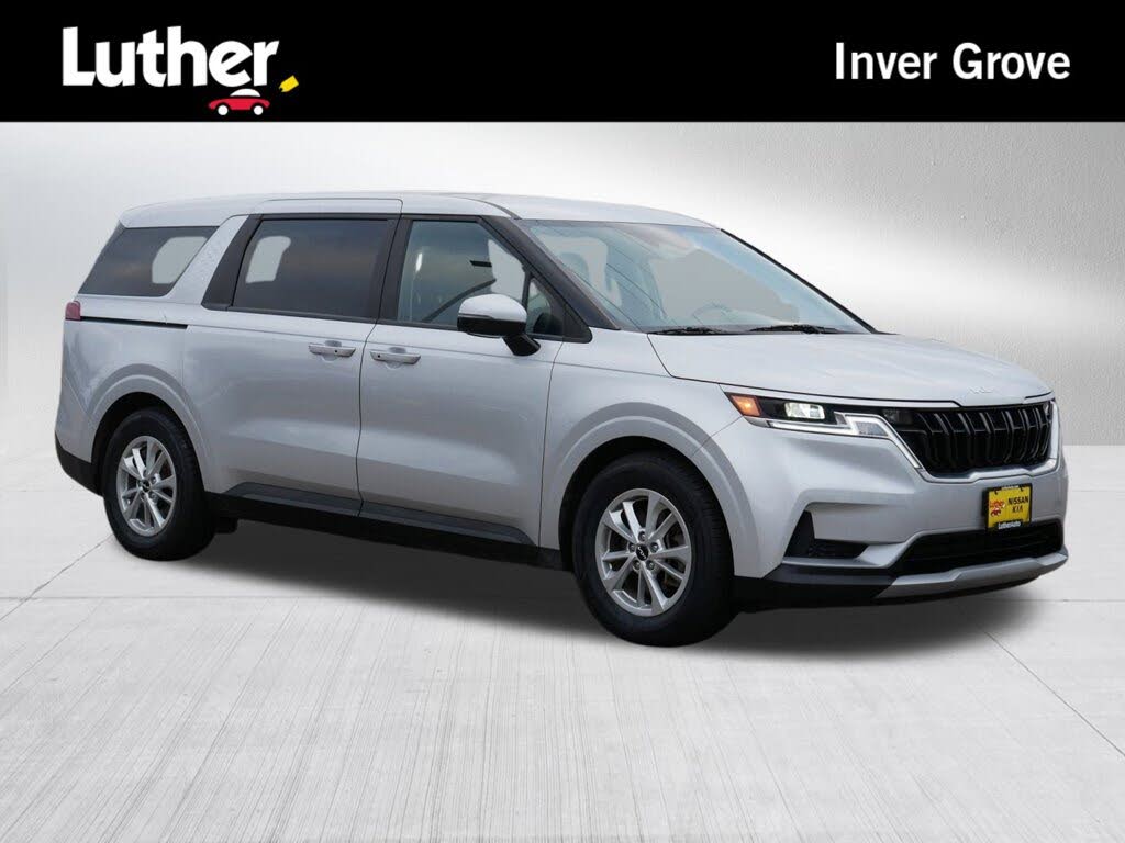 2022 Kia Carnival LX FWD