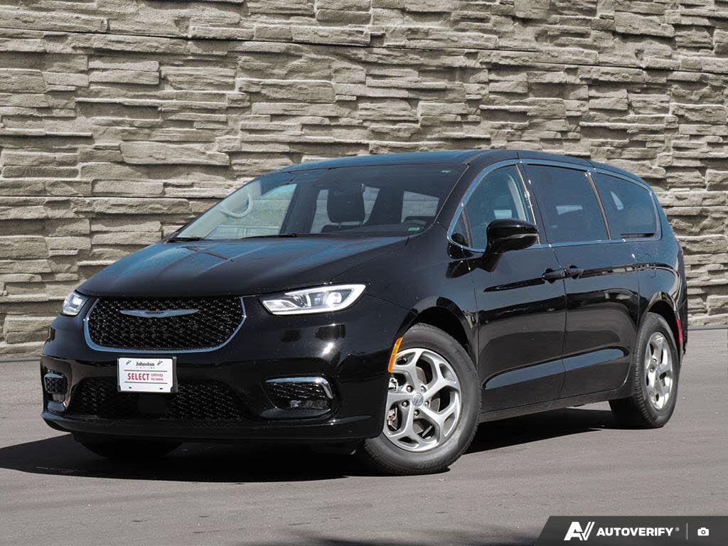 2024 Chrysler Pacifica Limited FWD