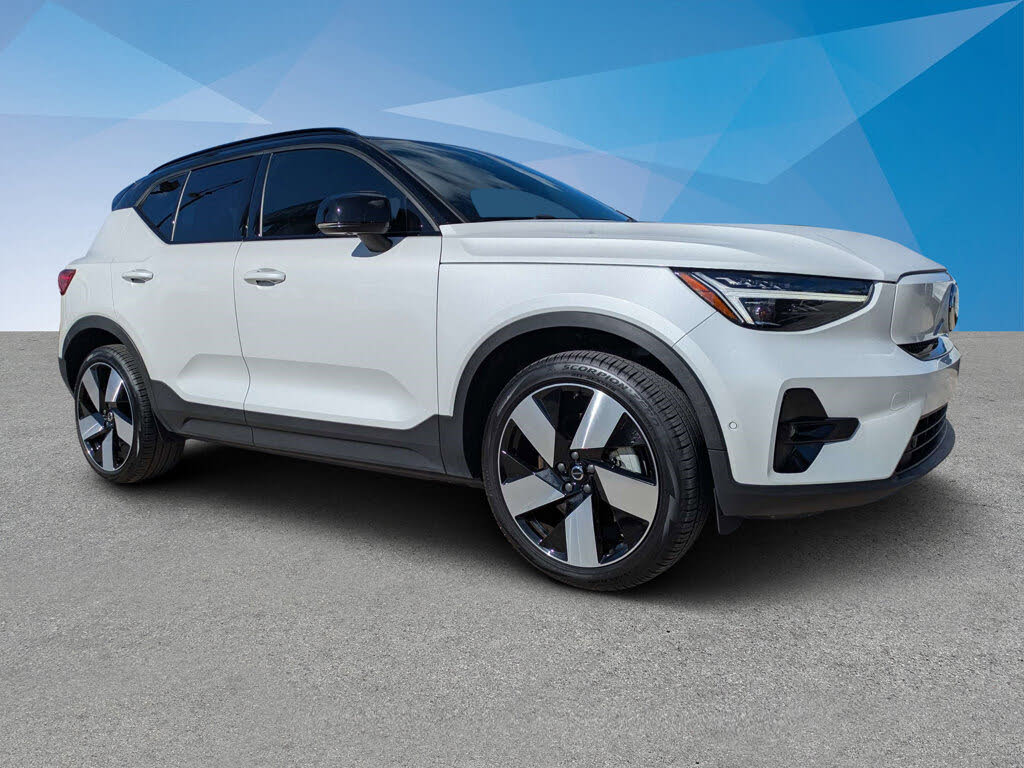 2024 Volvo XC40 Recharge Plus RWD