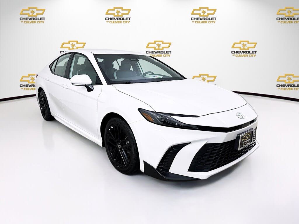 2025 Toyota Camry XSE FWD
