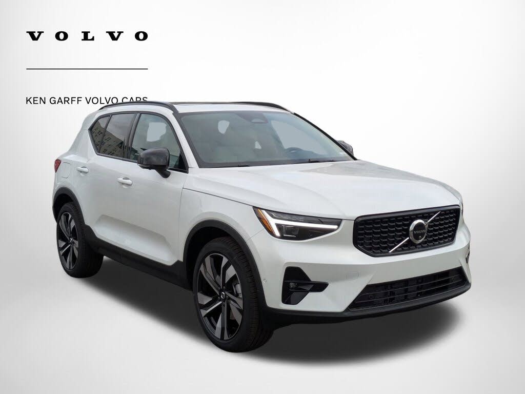 2026 Volvo XC40 B5 Ultra AWD