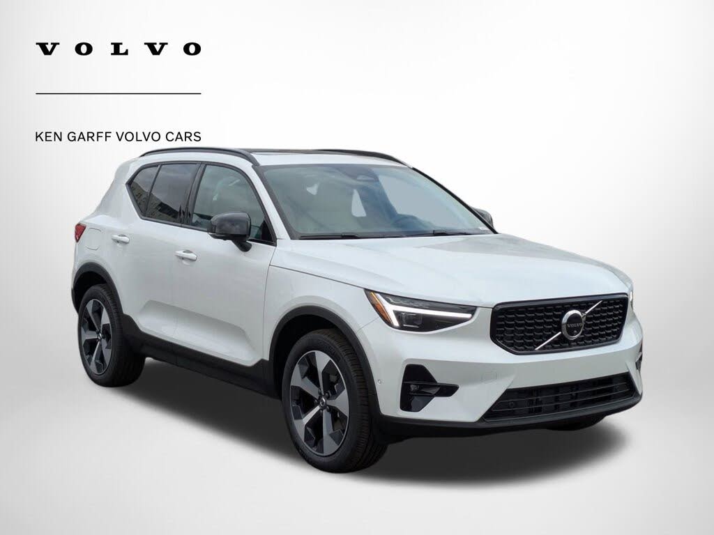 2026 Volvo XC40 B5 Plus AWD