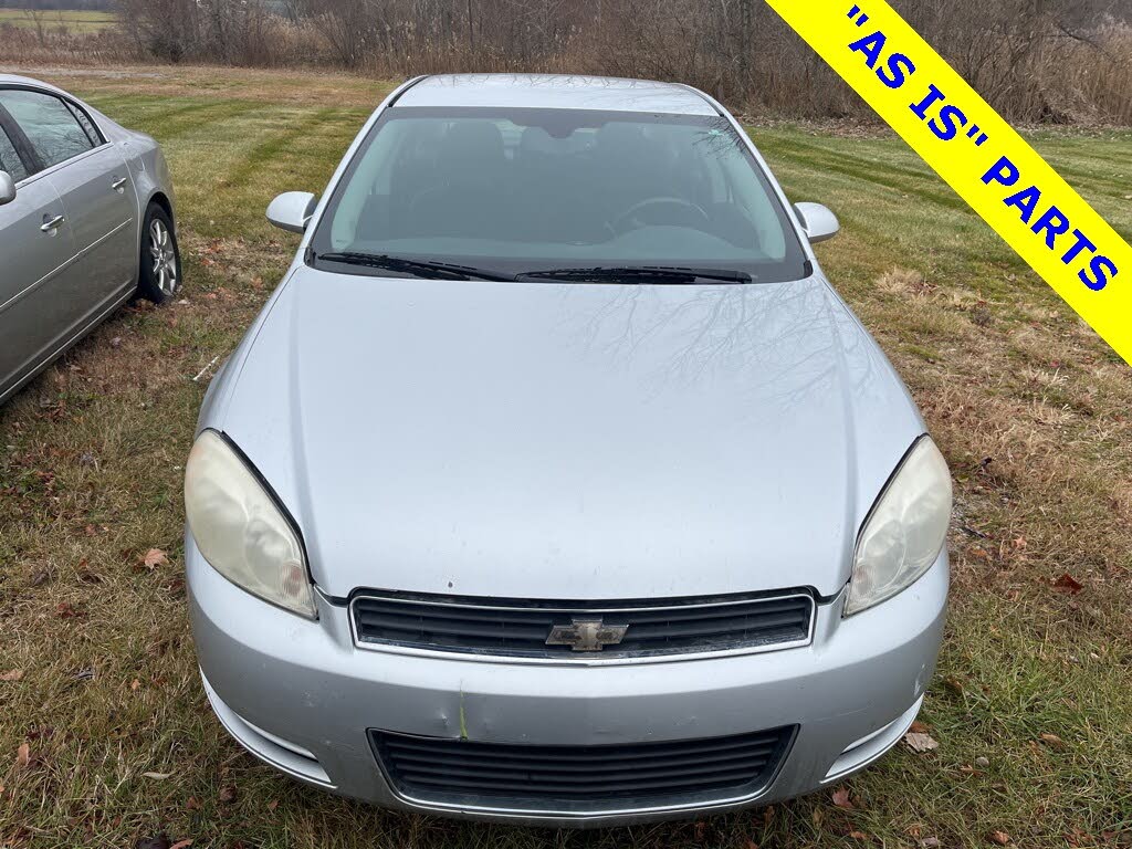 2011 Chevrolet Impala LS FWD