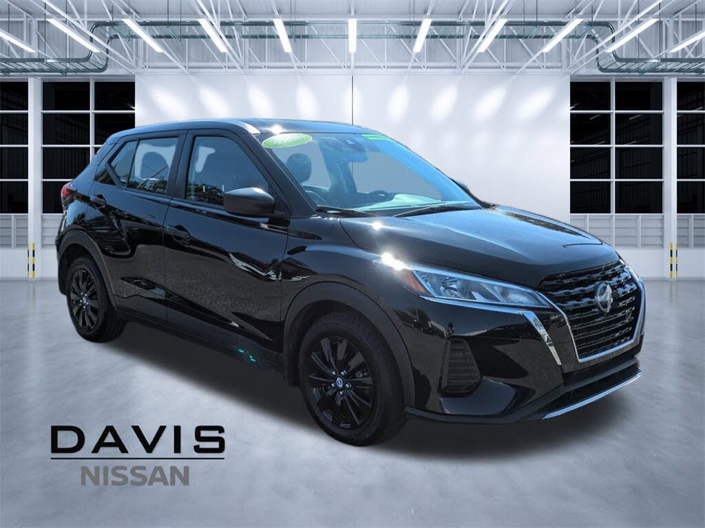 2023 Nissan Kicks S FWD