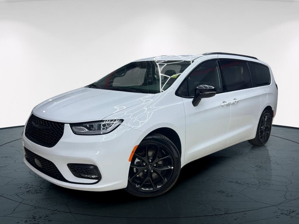 2024 Chrysler Pacifica Touring L FWD