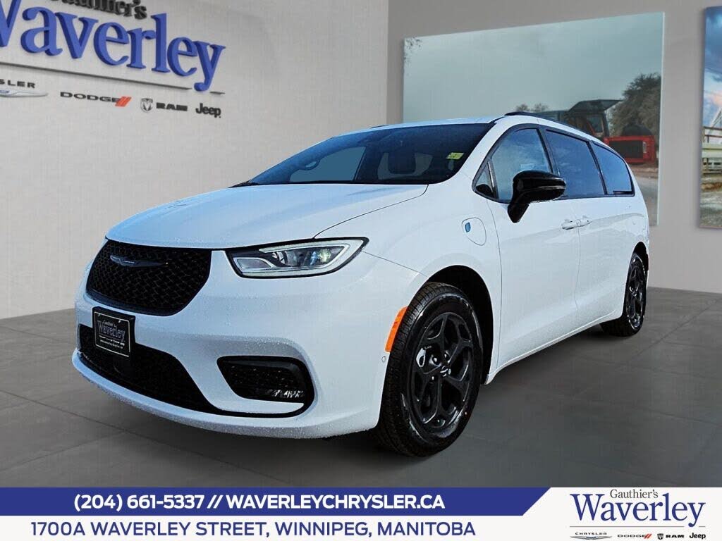 2024 Chrysler Pacifica Hybrid Premium S Appearance FWD