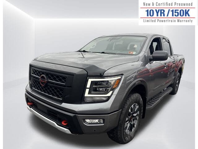 2024 Nissan Titan PRO-4X Crew Cab 4WD