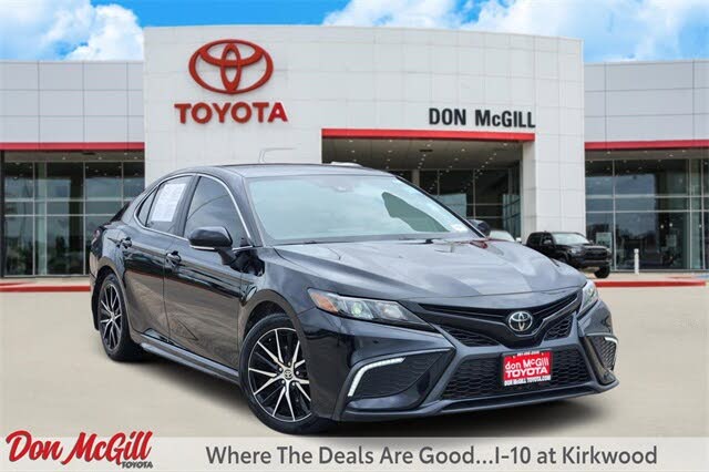 2024 Toyota Camry SE FWD