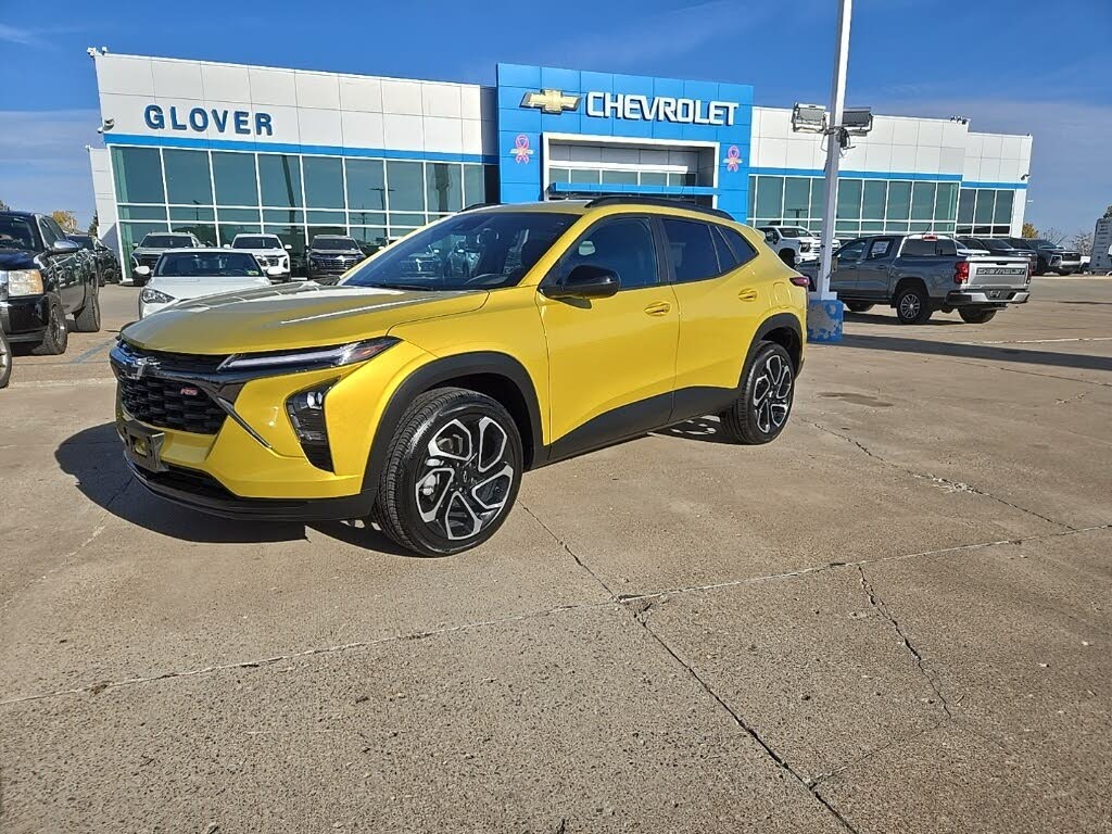 2025 Chevrolet Trax RS with 2RS FWD