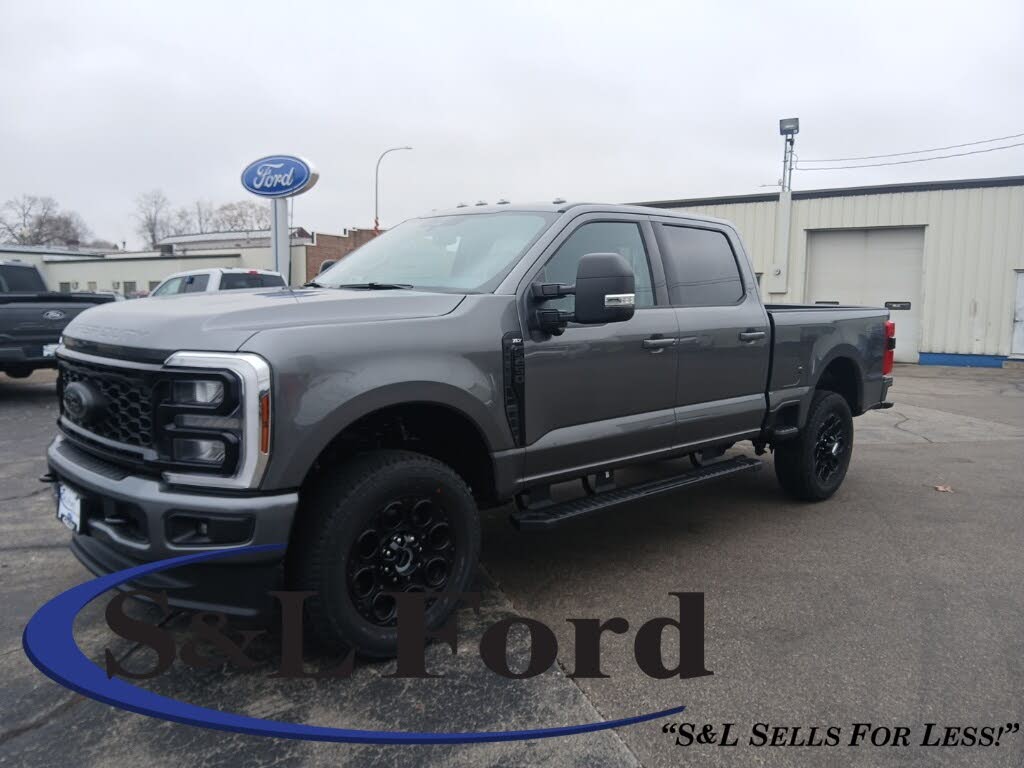 2026 Ford F-250 Super Duty XLT Crew Cab 4WD