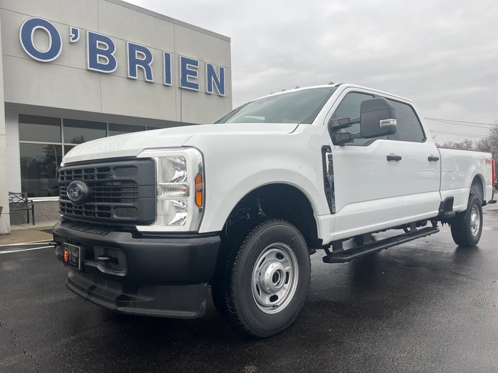 2026 Ford F-350 Super Duty XL Crew Cab 4WD