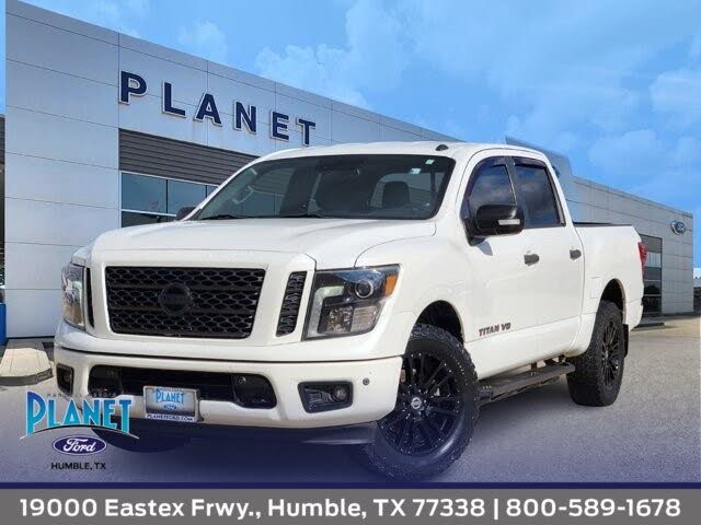 2018 Nissan Titan SV Crew Cab 4WD