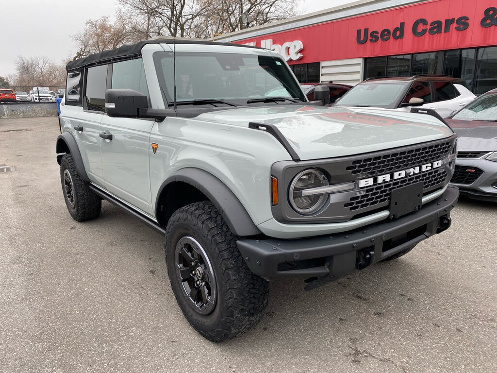 Ford Bronco Badlands Advanced 4-Door 4WD 2021