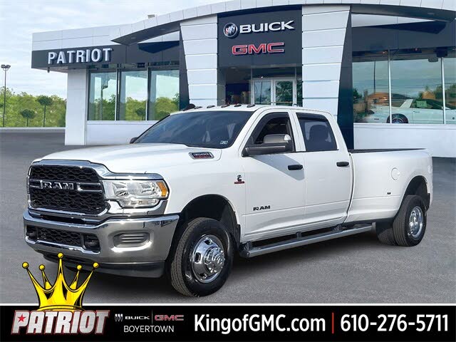 2022 RAM 3500 Tradesman Crew Cab LB DRW 4WD