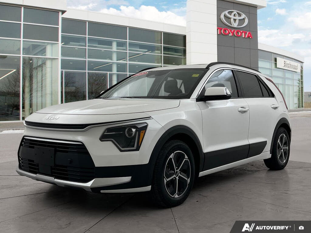 2023 Kia Niro EX FWD