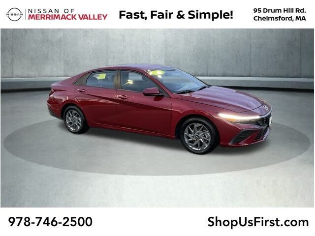 2024 Hyundai Elantra SEL FWD