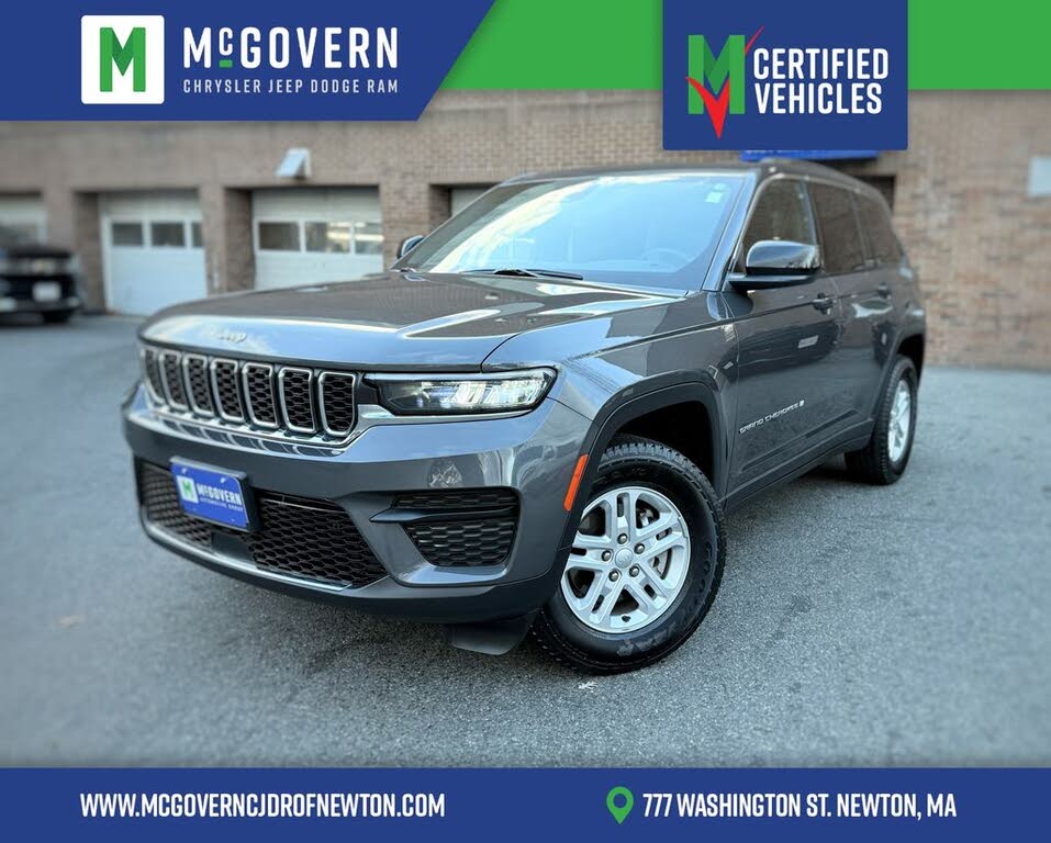 2024 Jeep Grand Cherokee Laredo 4WD