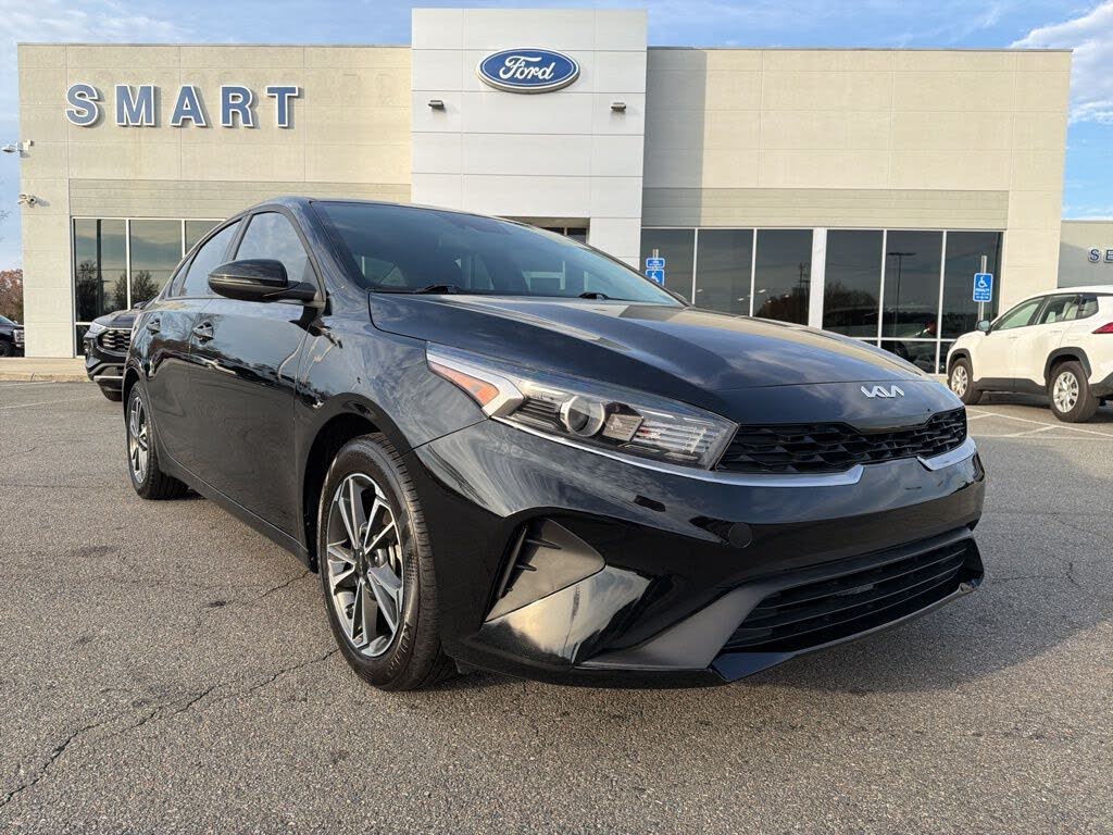 2024 Kia Forte LXS FWD