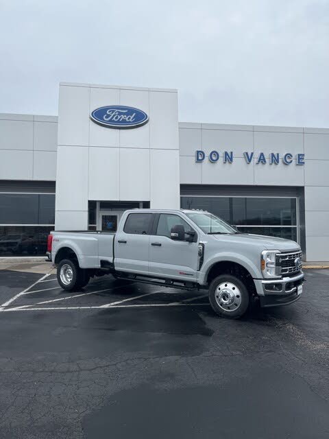 2026 Ford F-450 Super Duty XLT Crew Cab LB DRW 4WD
