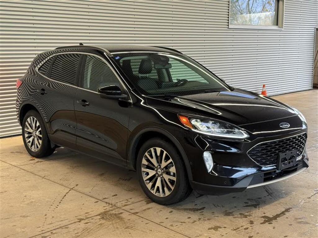 2020 Ford Escape Hybrid Titanium AWD