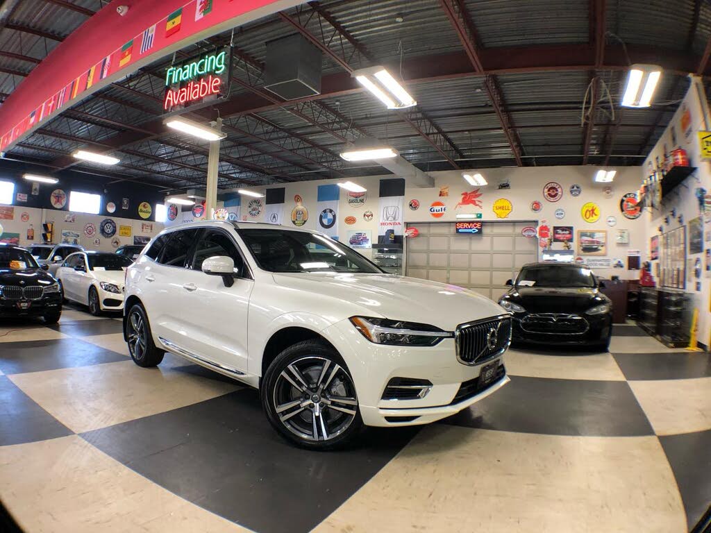 2021 Volvo XC60 Hybrid Plug-in Recharge Inscription Expression eAWD