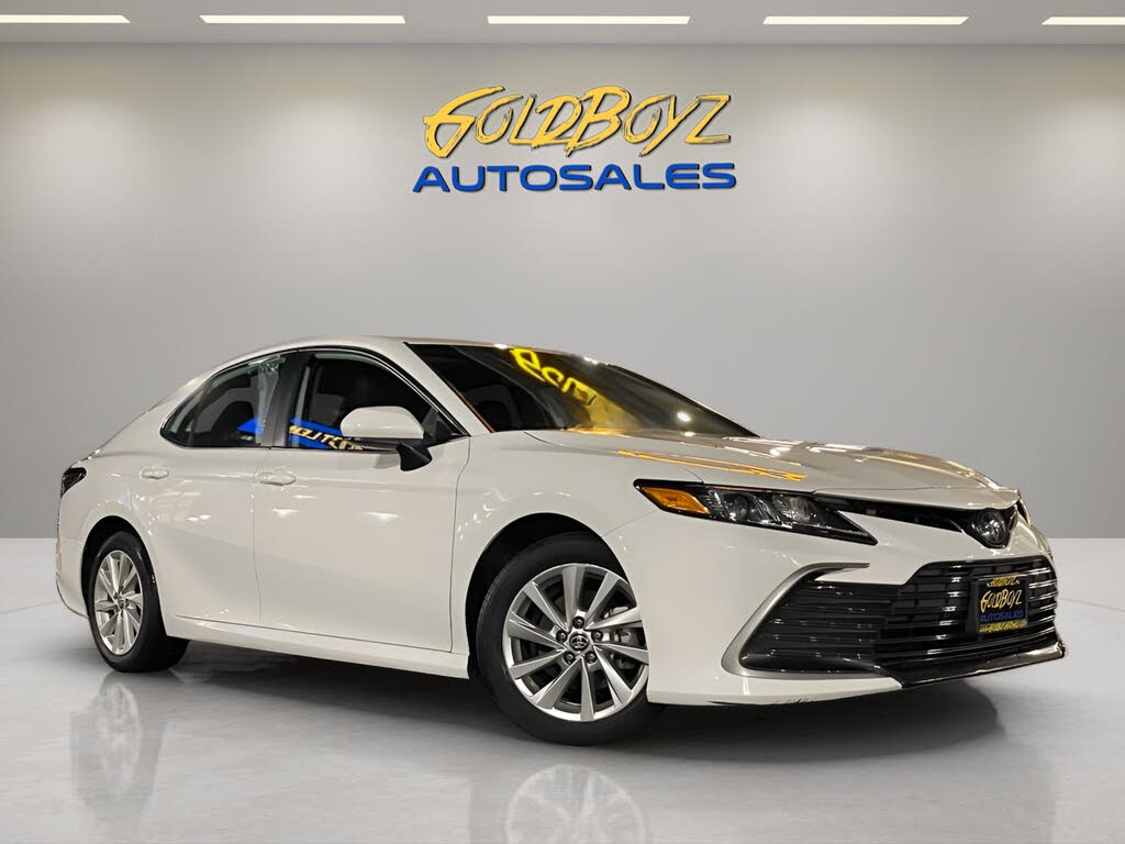 2024 Toyota Camry LE FWD