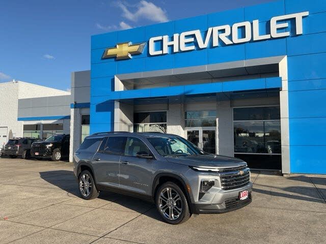 2025 Chevrolet Traverse LT FWD