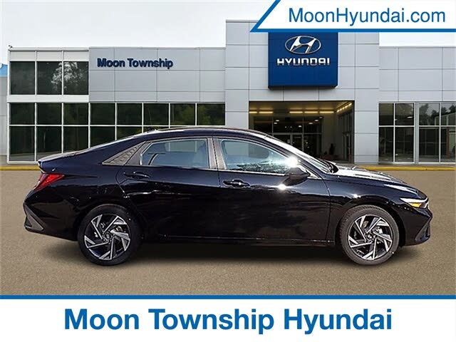 2025 Hyundai Elantra SEL Sport FWD