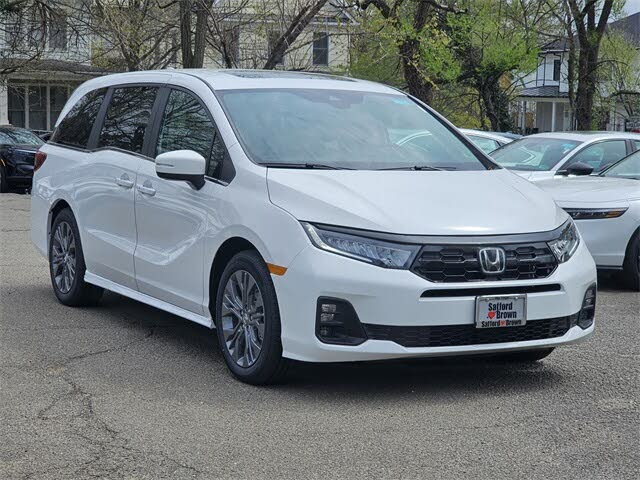 2026 Honda Odyssey Touring FWD