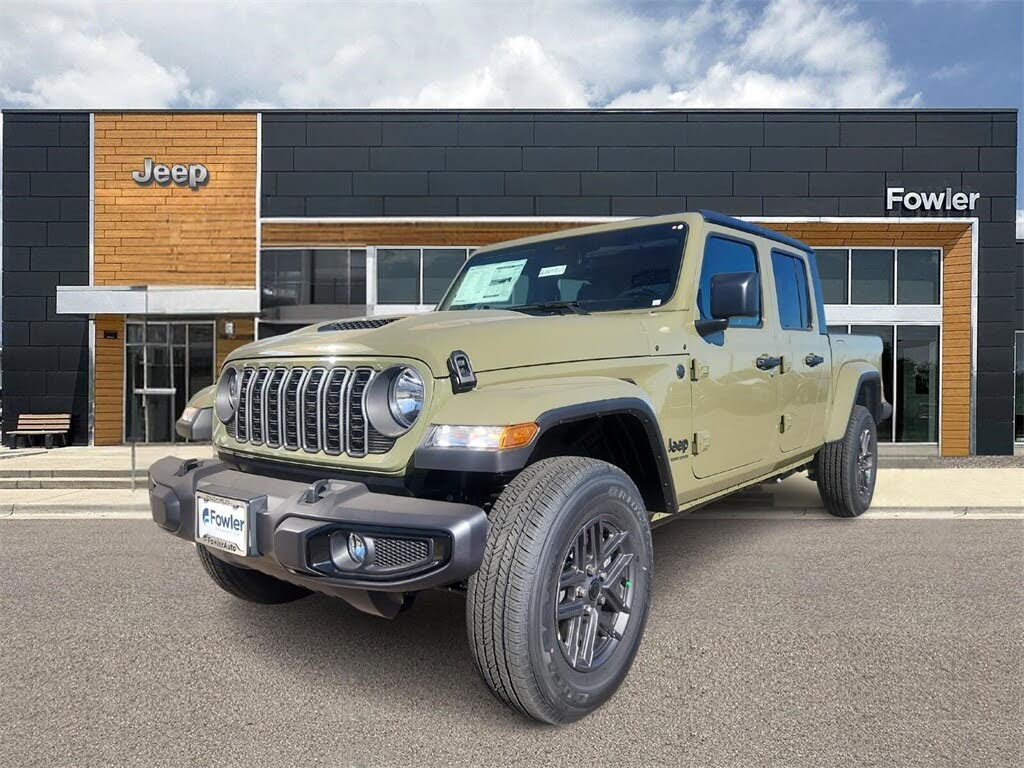 2026 Jeep Gladiator Sport S Crew Cab 4WD